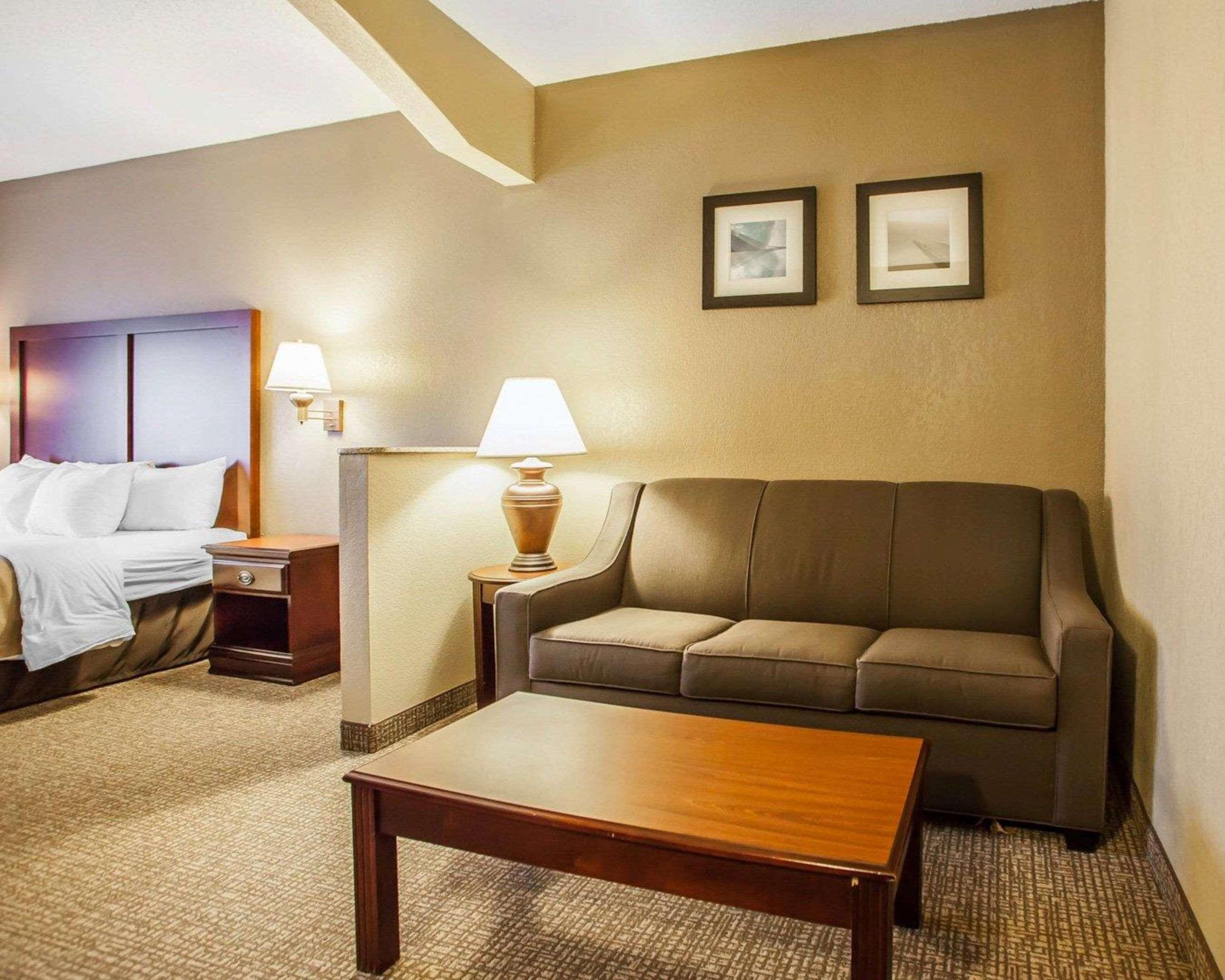 Comfort Inn & Suites St Louis-О'Фалон Екстериор снимка